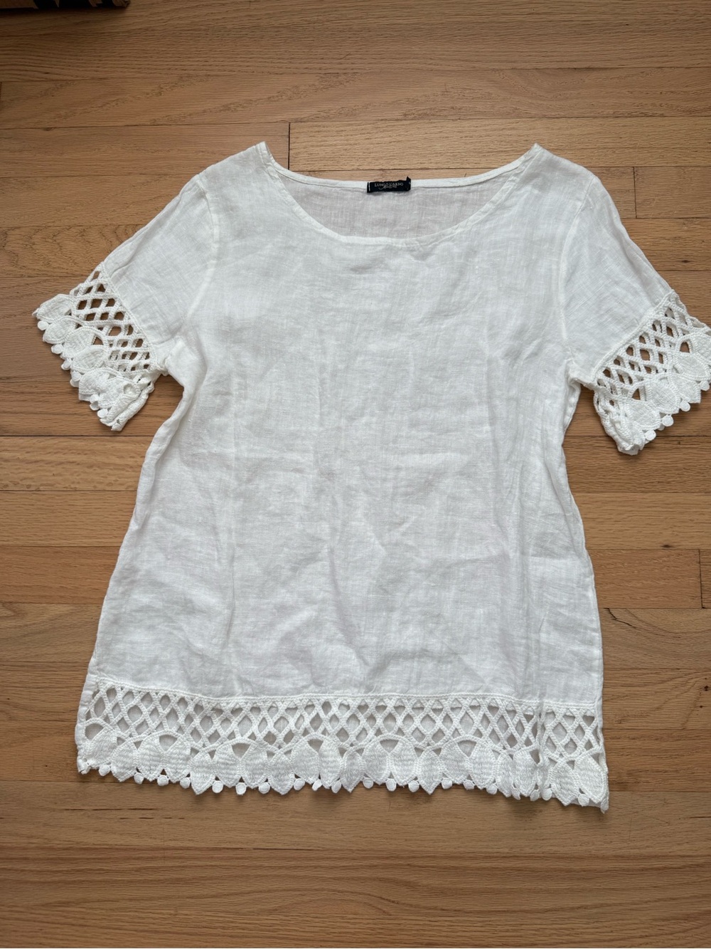 Lungo L’Arno Small White Linen Blouse with Lace Details Made in Italy